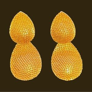 Vintage mid century modern gold tone large long textured clip earrings